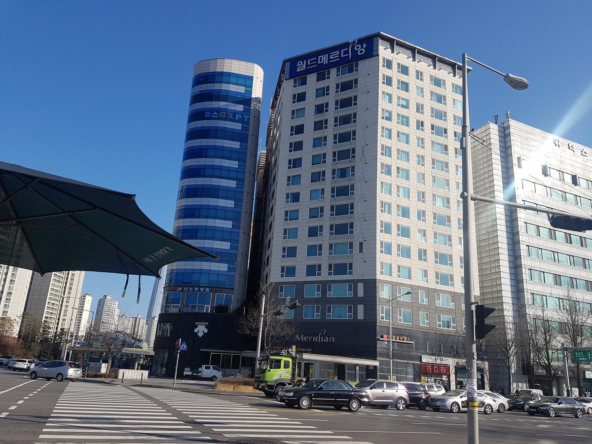 Happy House Gangnam Apartment *