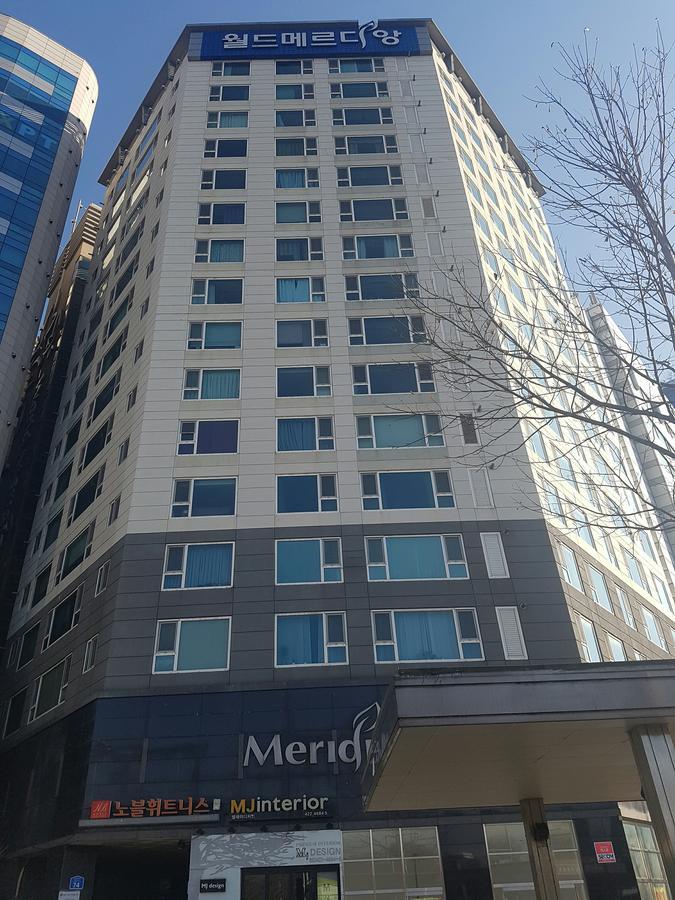 Apartment Happy House Gangnam Seoul